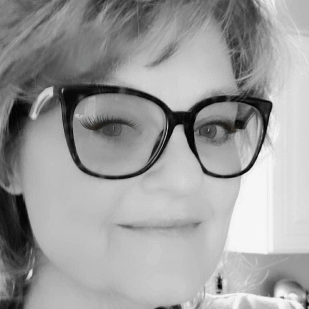 Meet your Posher, Teri